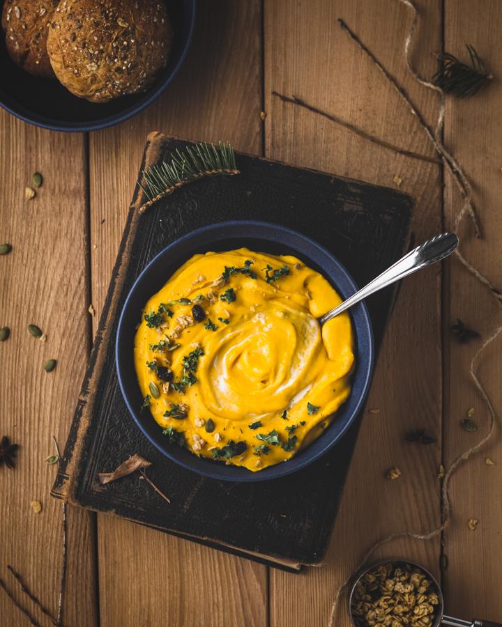 Contiene menos de 50 calorías por 100 gramos y es la alternativa más saludable a las salsas procesadas.