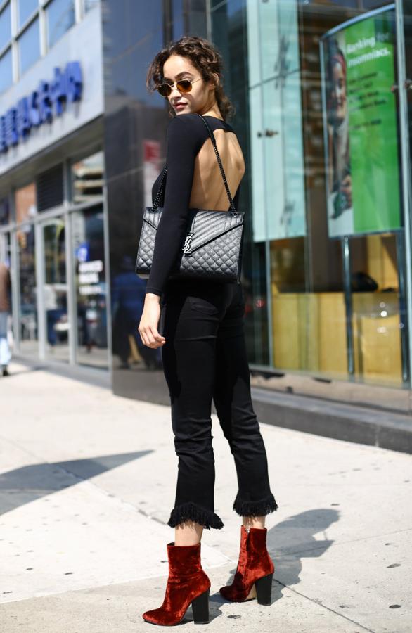 La espalda es el nuevo escote, también para el día.