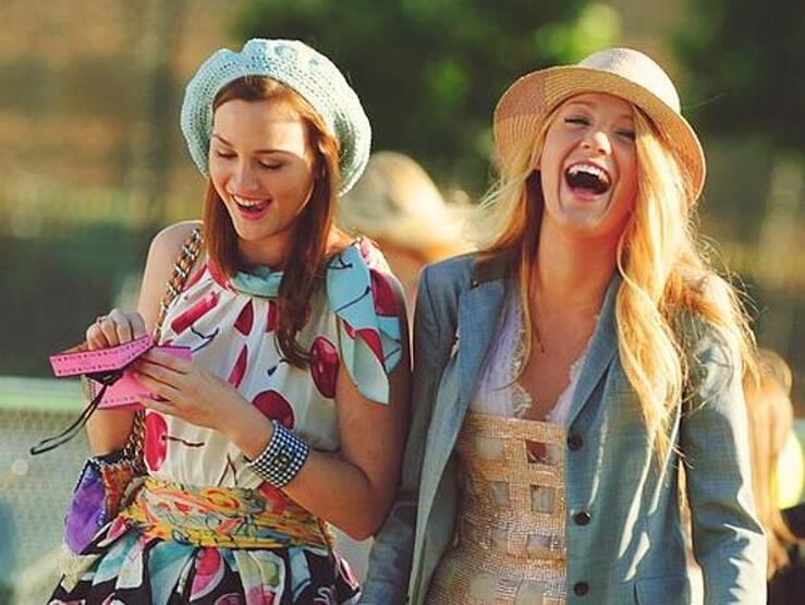 Fotos: Vuelve 'Gossip Girl' y hay 23 looks de Blair y Serena que siguen siendo tendencia