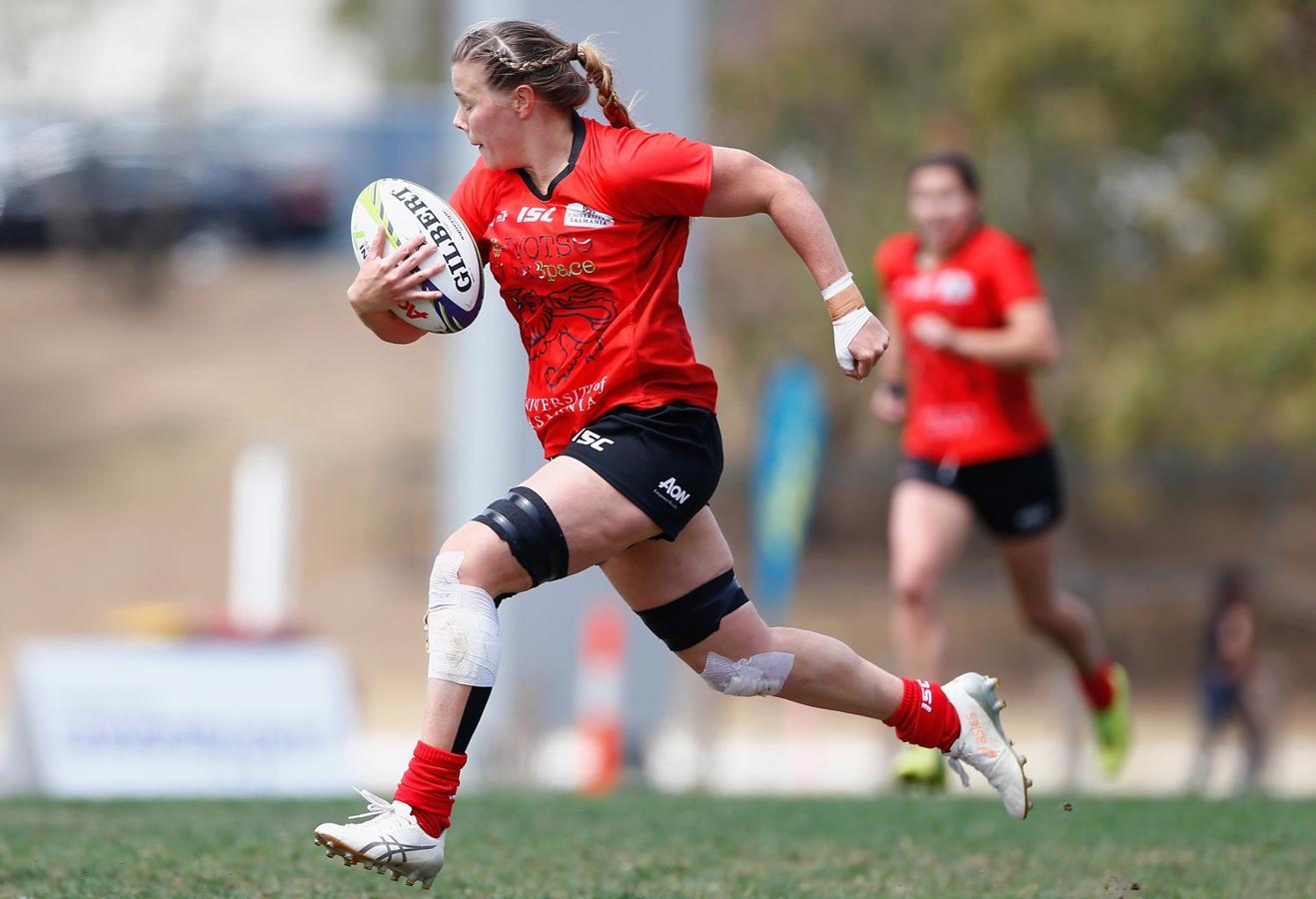 Mejorarás tu coordinación al trabajar en equipo y fortalecerás brazos, piernas, abdominales...