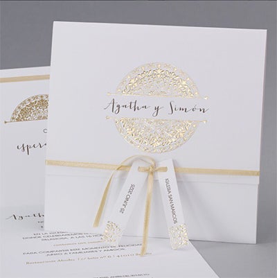 Detalle de invitación de boda Ishtar de la colección. Cuando la belleza y la calidad se unen aparecen invitaciones así.