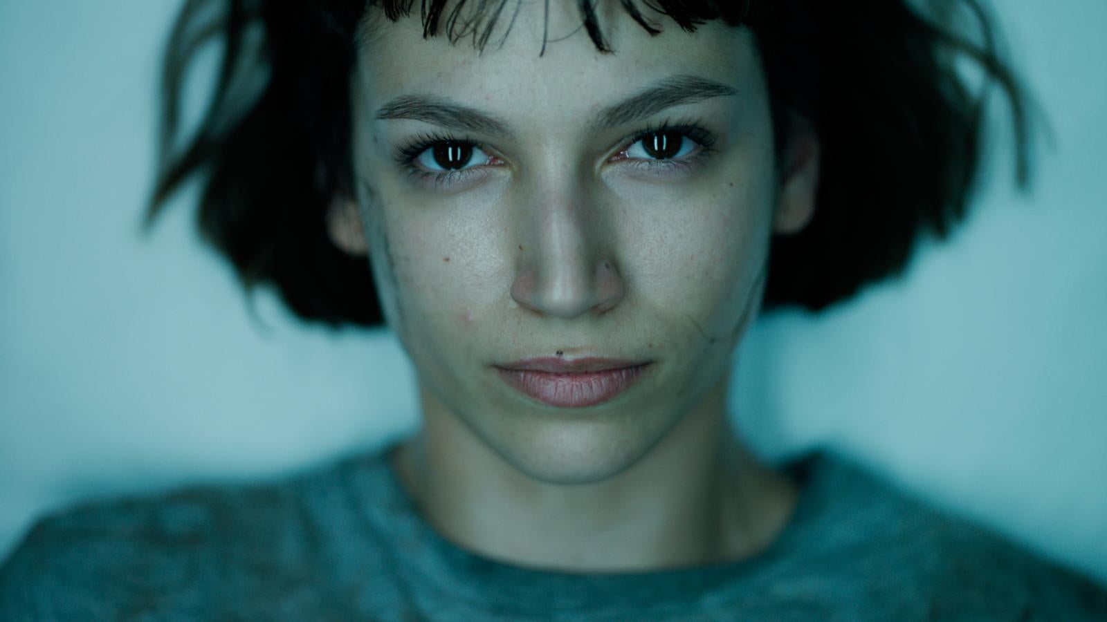 Con la policía siguiendo todos sus pasos, el tiempo para finalizar el plan empieza a agotarse.