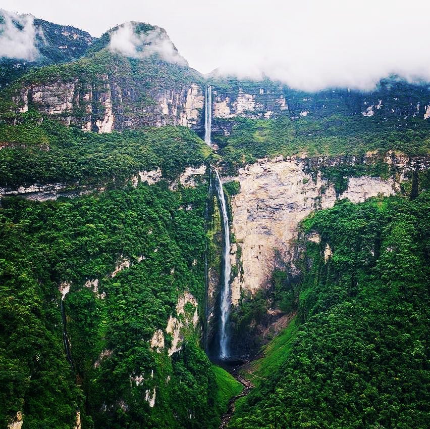 Perú es mucho más que el Machu Pichu (que no es poco), y la Catarata Gocta, una de las más altas del mundo, es solo uno de los 'motivos naturales' por las que el país ha sido elegido como mejor destino verde de Sudamérica.