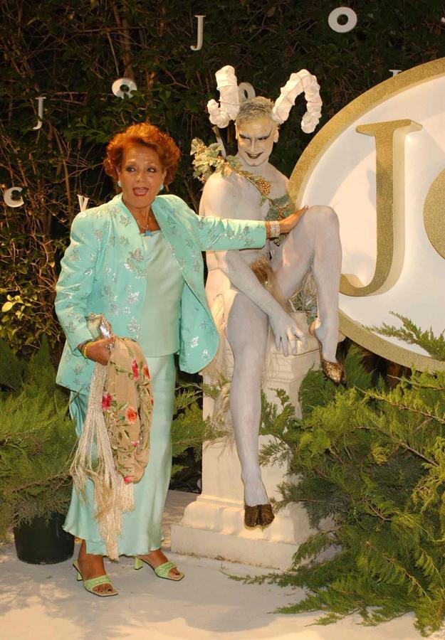 Carmen Sevilla en un acto de la discoteca Joy Eslava en el año 2001.