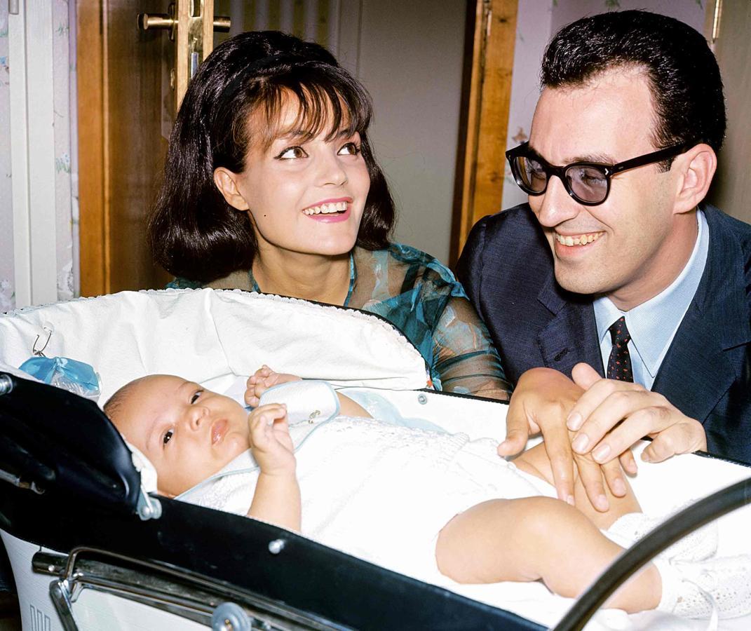 Carmen Sevilla junto a su marido Augusto Algeró y su hijo, Augisto Jr.