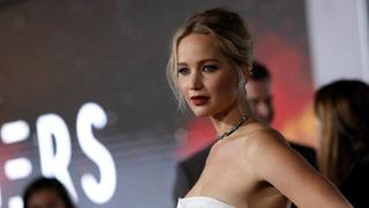 Fotos: ¿Quién es la famosa que mejor luce el corsé?