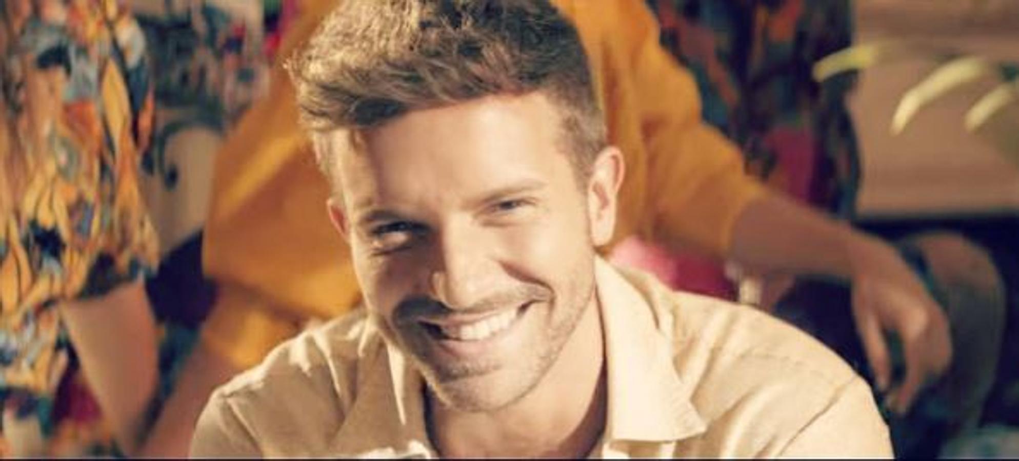 Tan pillo con salero andaluz que si mi madre decía a las 10 de la noche llegaba a la par de la luz. Sin previo aviso, al paraíso.