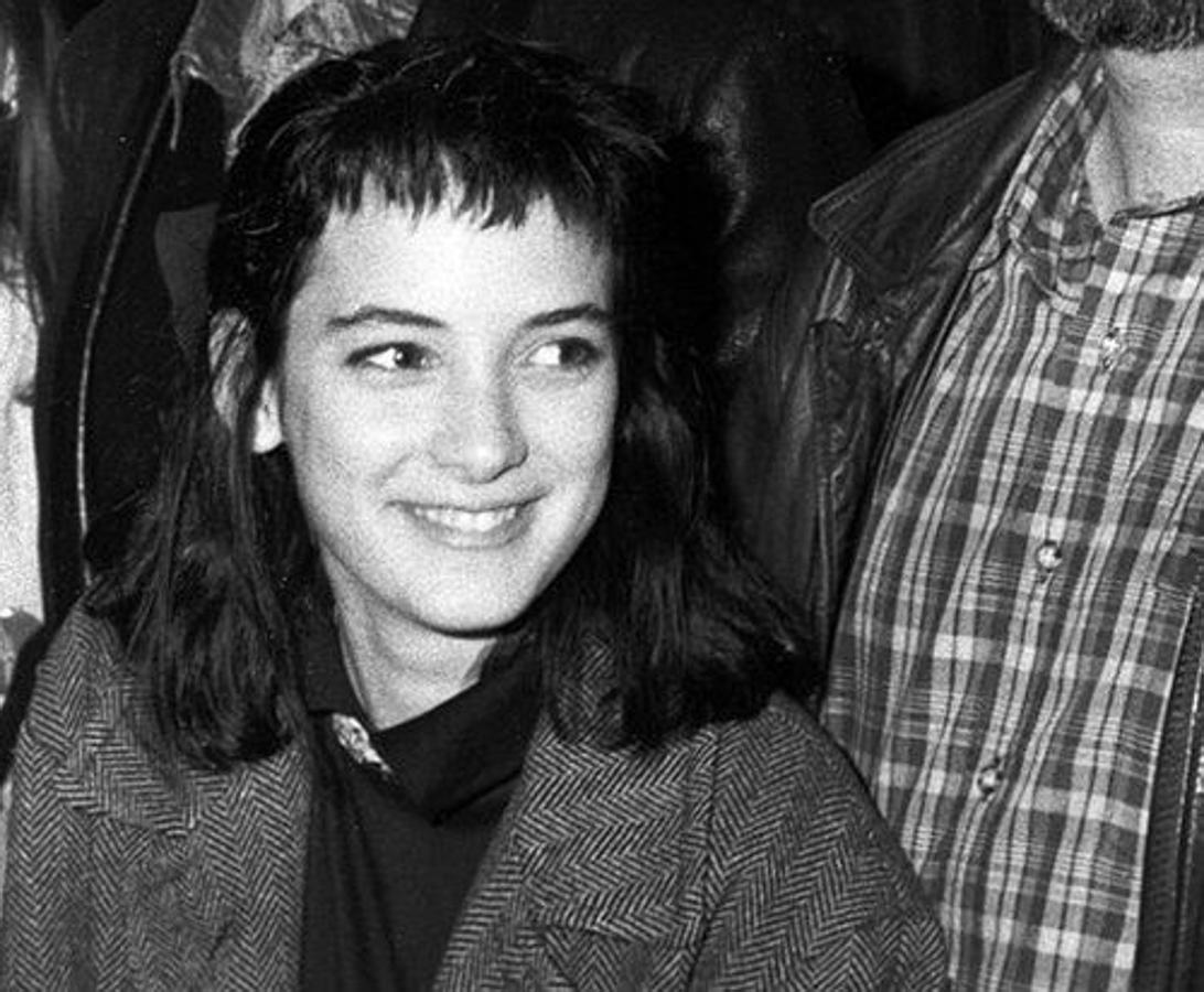 Su carrera como actriz comenzó a los 14 años aunque ella quería ser patinadora.