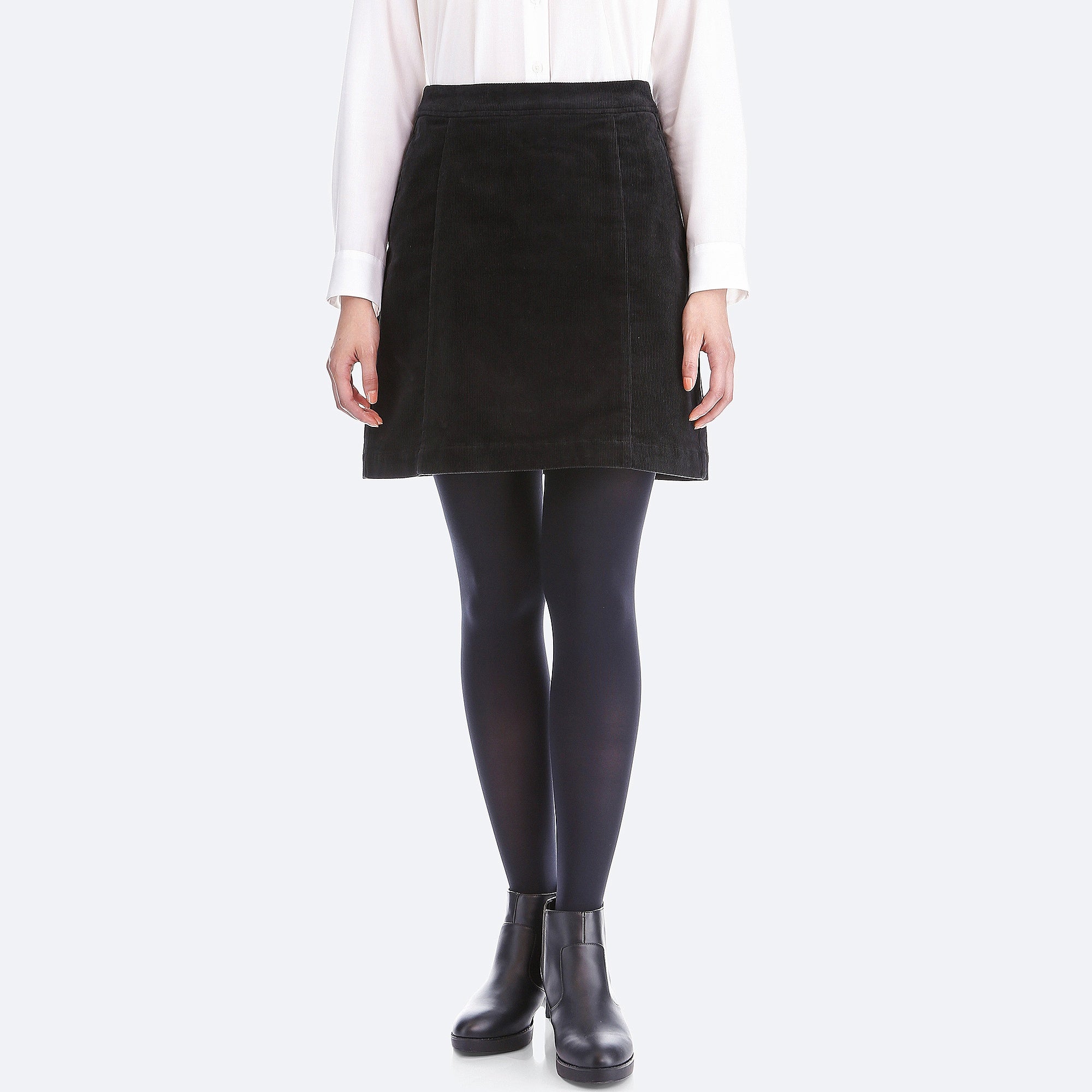 Falda de pana acampanada de Uniqlo. Precio: 29,90 euros.