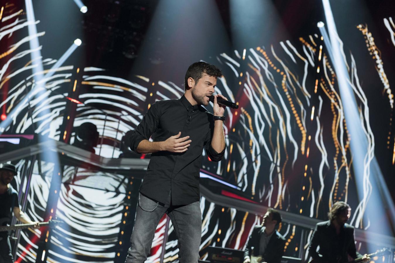 Interpretó "One Song Glory" (Musical Rent).