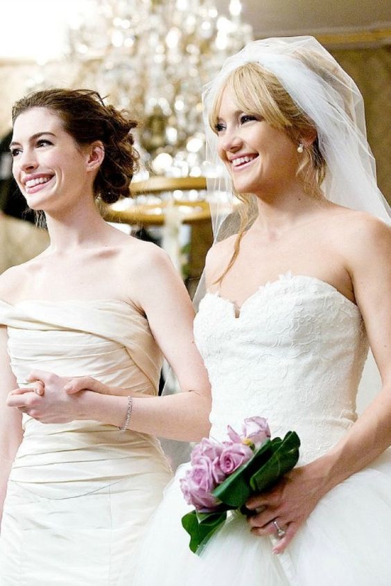 En 'Guerra de novias' interpretó a Emma Allen, una novia peculiar... El papel protagonista también lo tenía la actriz Kate Hudson.