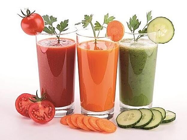 Pincha en el título de la foto para ver 12 recetas de batidos détox caseros