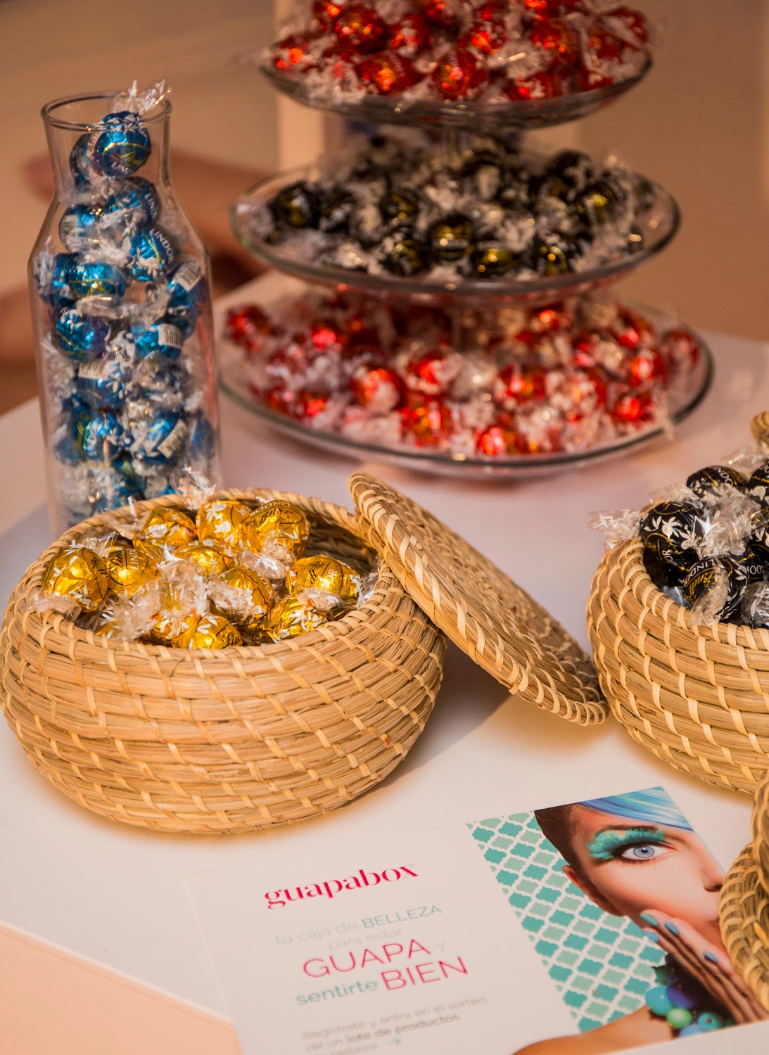 La caja de belleza Guapabox no faltó a su cita en el Beauty Day de Mujerhoy donde ofreció diversos talleres en colaboración con sus marcas de belleza.