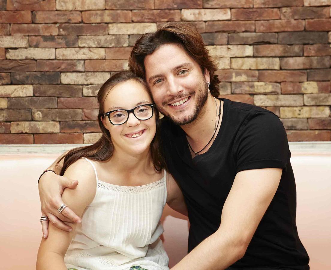 Manuel Carrasco y Almudena representan el sexto mes.