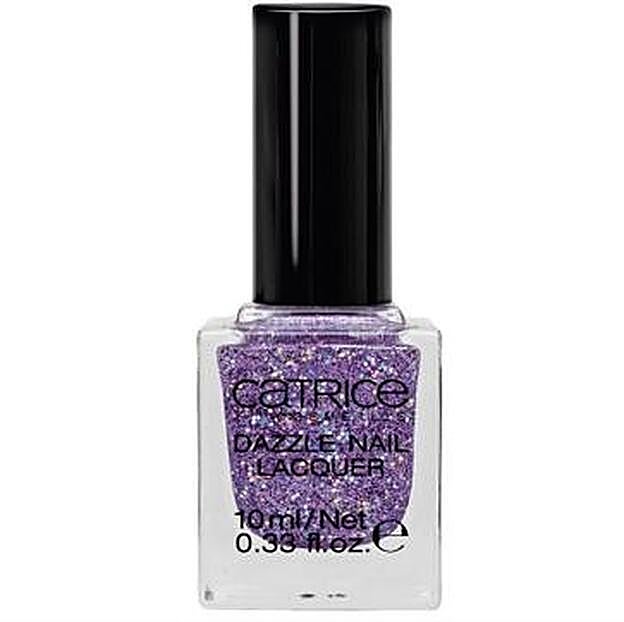 Dazzle Nail Lacquer en tono Amethys (3,99€) de Catrice.