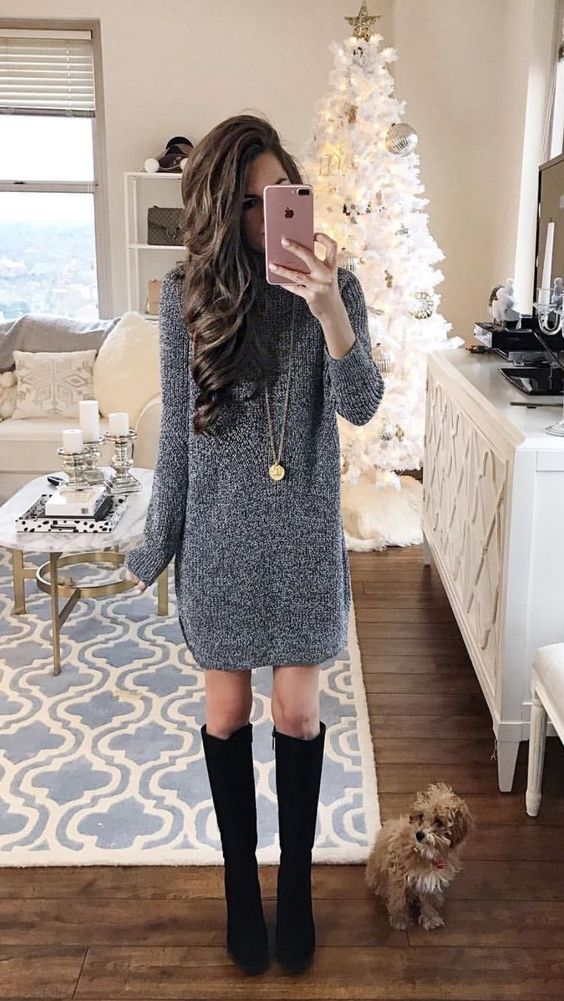 El look invernal que tanto nos gusta. Vestido anchito de lana y botas XL. ¡Qué bonito!