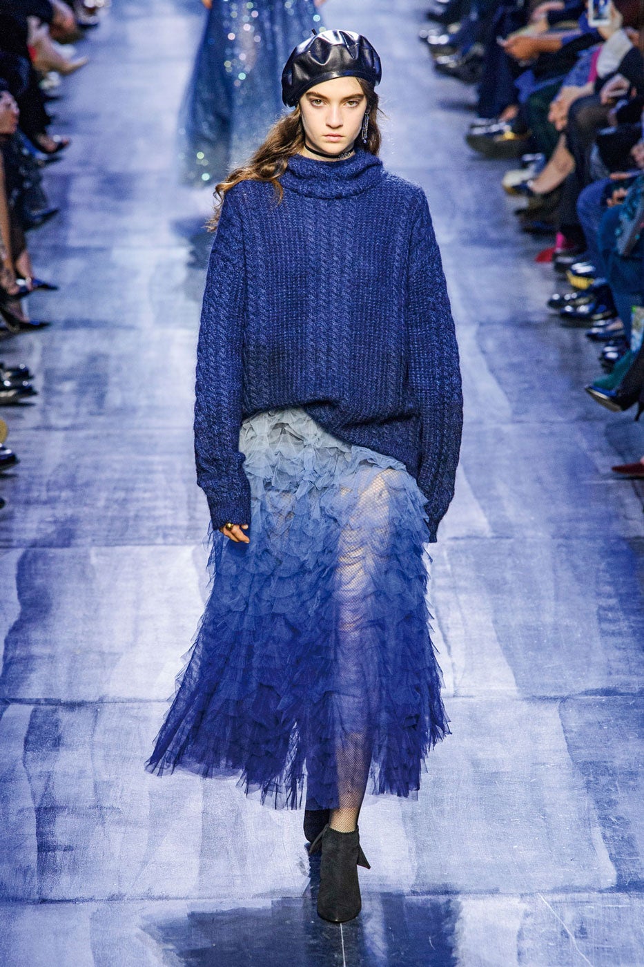 Da igual si es en el día a día o para un evento especial. Son aptos para todo. Jersey de Dior.