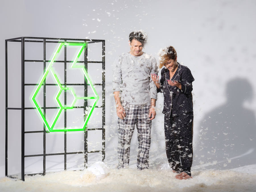 Iñaki López y Cristina Pardo posan durante la presentación de las Campanadas de Atresmedia. Ellos despedirán el año en LaSexta y Cristina Pedroche dará las campanadas con Alberto Chicote en Antena 3.