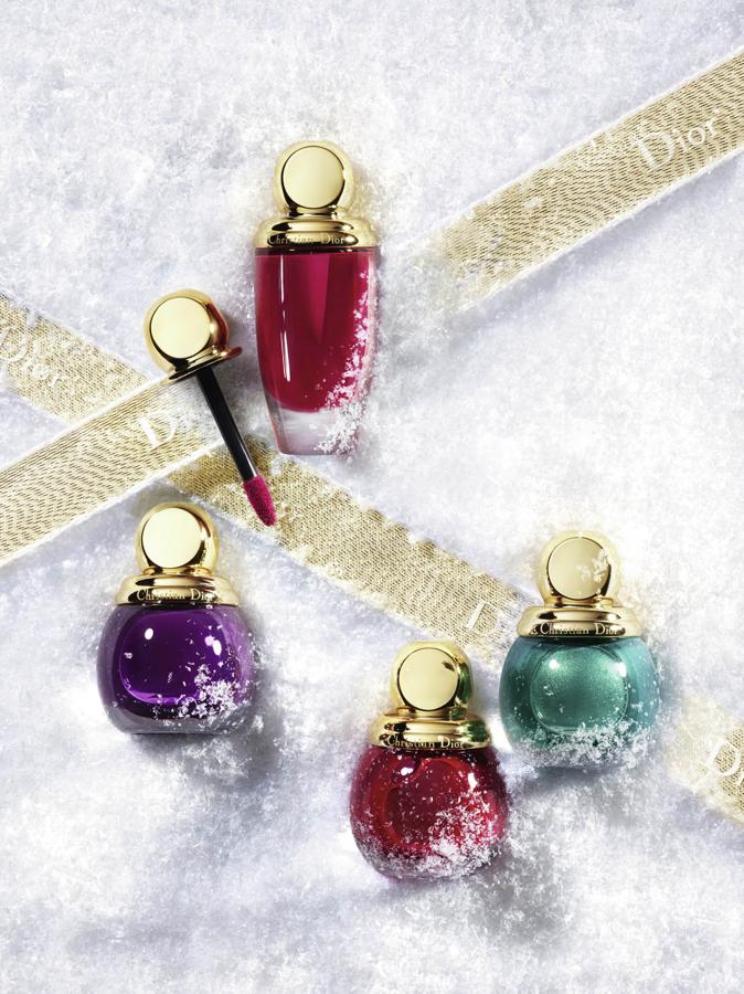 La colección de maquillaje Precious Rocks Navidad 2017 de Dior aúna el refinamiento de las piedras preciosas y la actitud rock de la mujer Dior moderna.