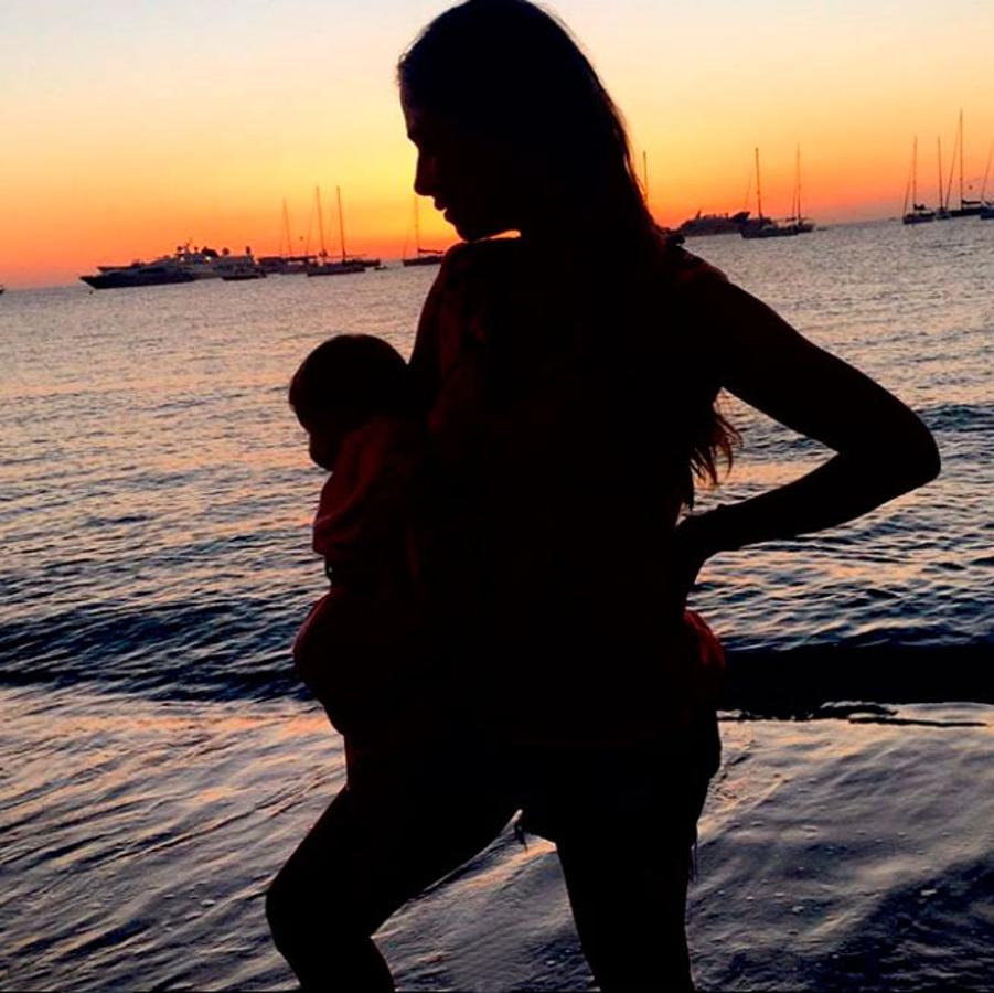 Martina Klein y Álx Corretja cumplían su sueño de ser padres juntos con la llegada de esta niña el 10 de enero.