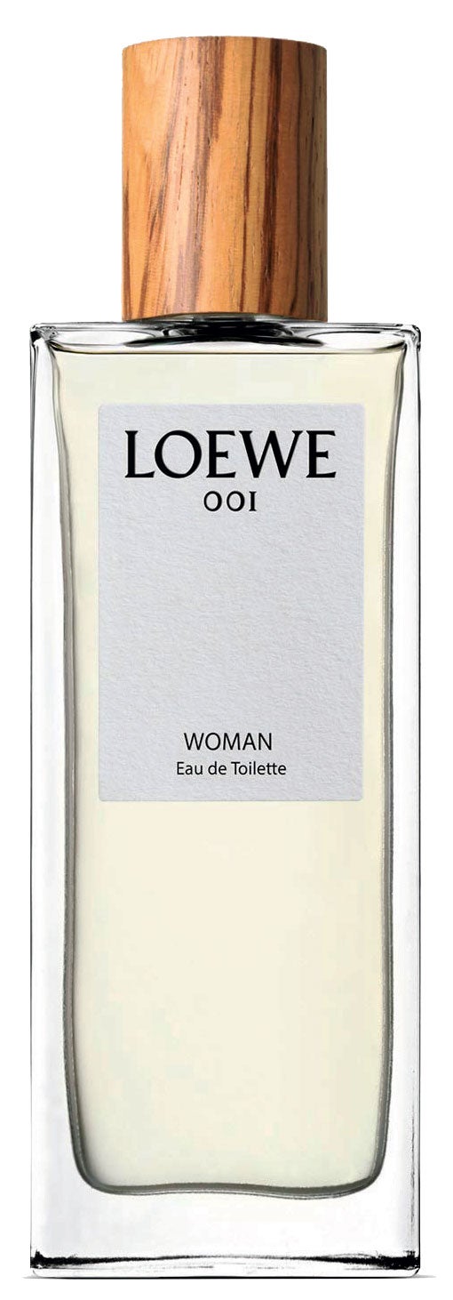 Loewe 001 Woman de Loewe (94 euros), un aroma cítrico, con corazón fresco y afrutado.