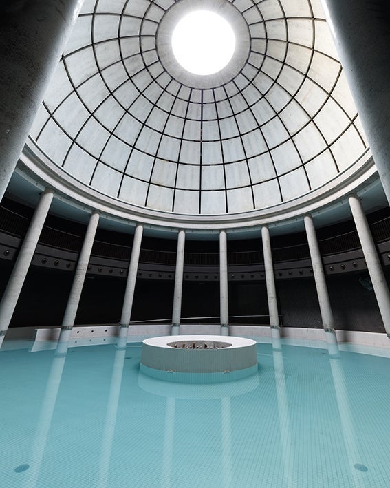 Los nuevos tratamientos que ofrece el complejo Las Caldas Villa Termal son perfectos para el frío: Facial glow, con productos naturales para rejuvenecer la piel y el masaje con piedras calientes (relajante). Más en lascaldasvillatermal.com