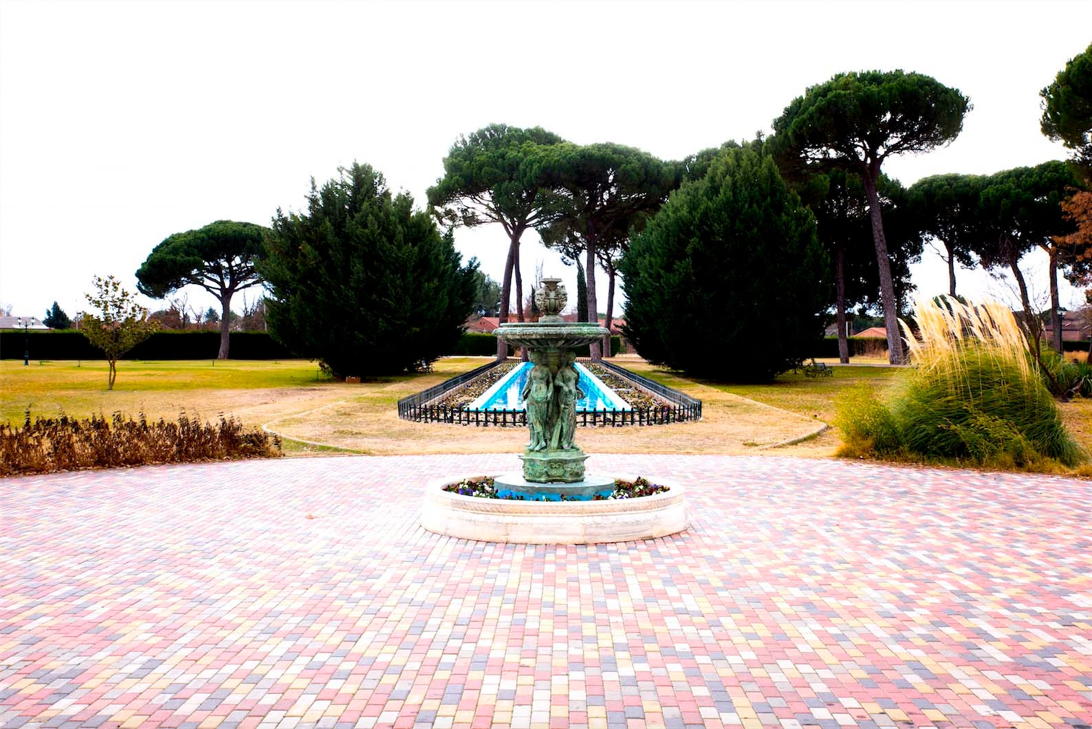 El patio principal del hotel balneario Palacio de Salinas, en Medina del Campo, donde se rodó el anuncio de Navidad de Campofrío.