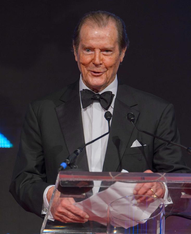 Roger Moore, gran galán de Hollywood, fallecía como consecuencia de un cáncer el 20 de mayo.