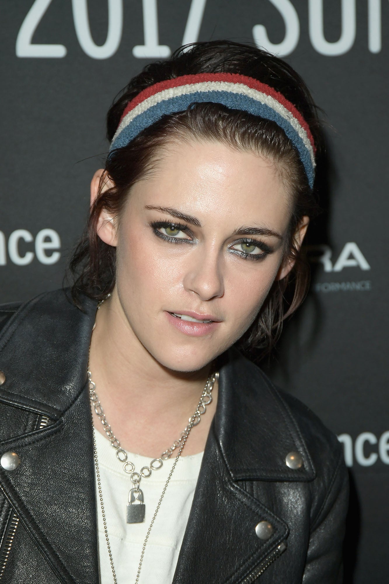 Kristen Stewart ha cambiado de look en diversas ocasiones en 2017. Empezó el año morena pero poco le duró…