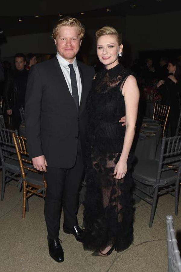 Kirsten Dunst y Jesse Plemons recibi´an el nuevo año con boda incluida y su primer embarazo.