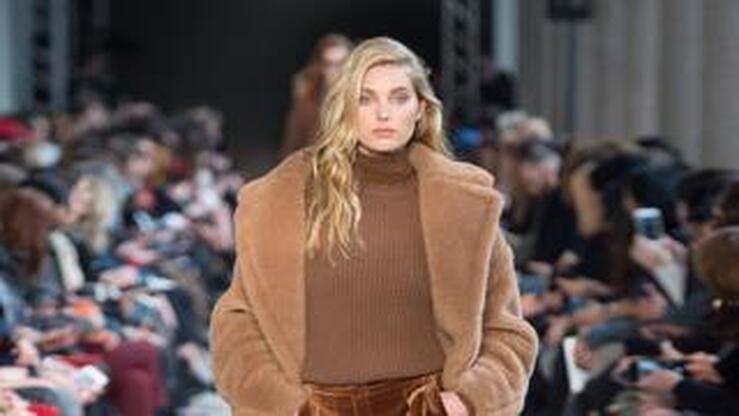 Fotos: Así es el abrigo de peluche que arrasa entre las famosas