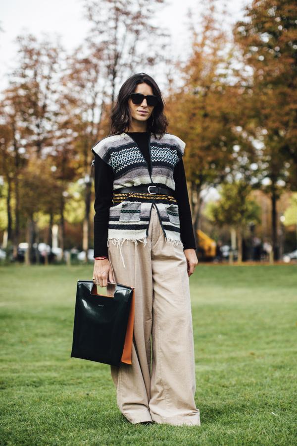 Y para esos días en los que no te apetece pasar la mopa, unos pantalones atrapa todo lo que pille por el suelo. Hasta el mal gusto