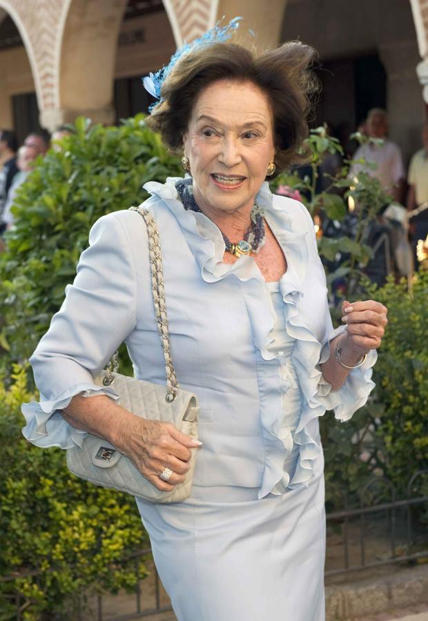 Carmen Franco en la boda de Alfoso Martínez Bordiu y María Lluisa Velasco.