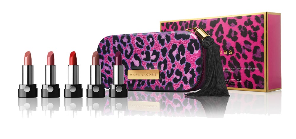 Cofre Cat’s Meow con 5 mini barras de labios Le Marc de Marc Jacobs (44 €).