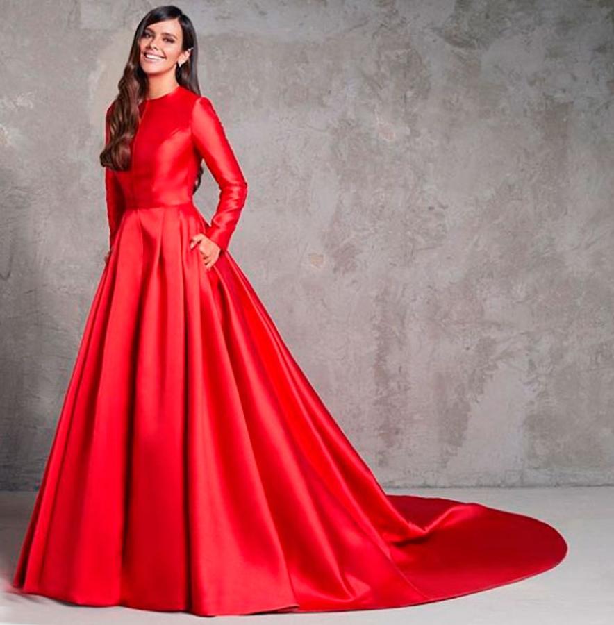 Cristina Pedroche compartió en las redes los dos vestidos que lució en las Campanadas 2017.