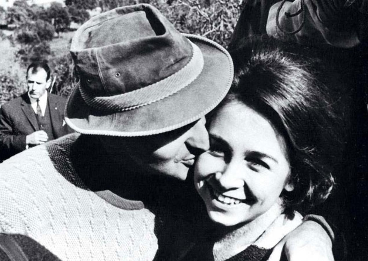 Don Juan Carlos ha protagonizado a lo largo de su historia como monarca buenos momentos como este junto a doña Sofía.