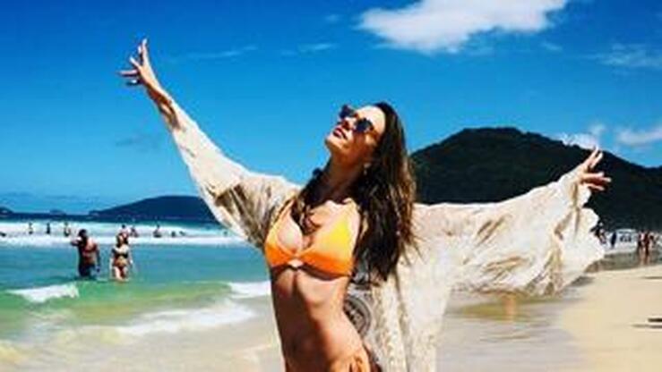 Fotos: Estas famosas dieron la bienvenida al 2018 en bikini