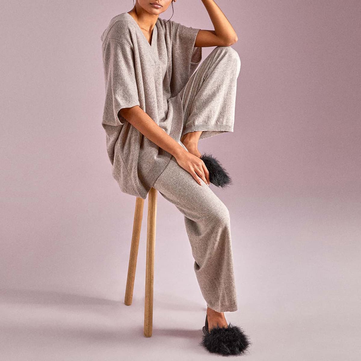 Chanclas de pelo de Zara Home. Precio: 29,99 euros.