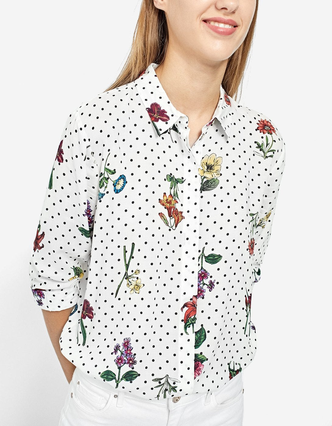 Camisa estampada. Precio: 9,99 euros (antes 15,95 euros)