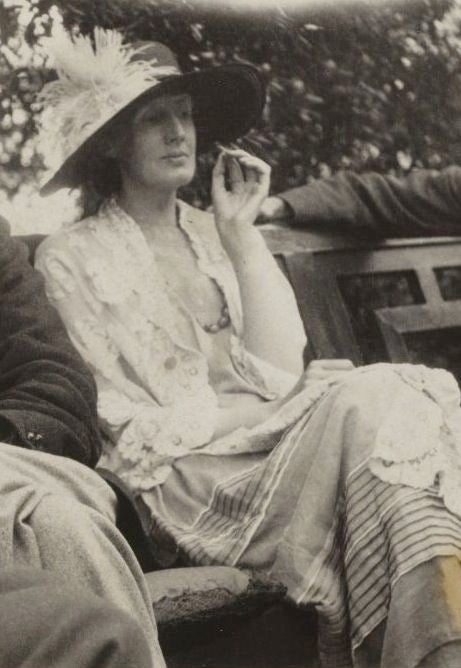 "La vida es un sueño, el despertar es lo que nos mata" (Virginia Woolf)