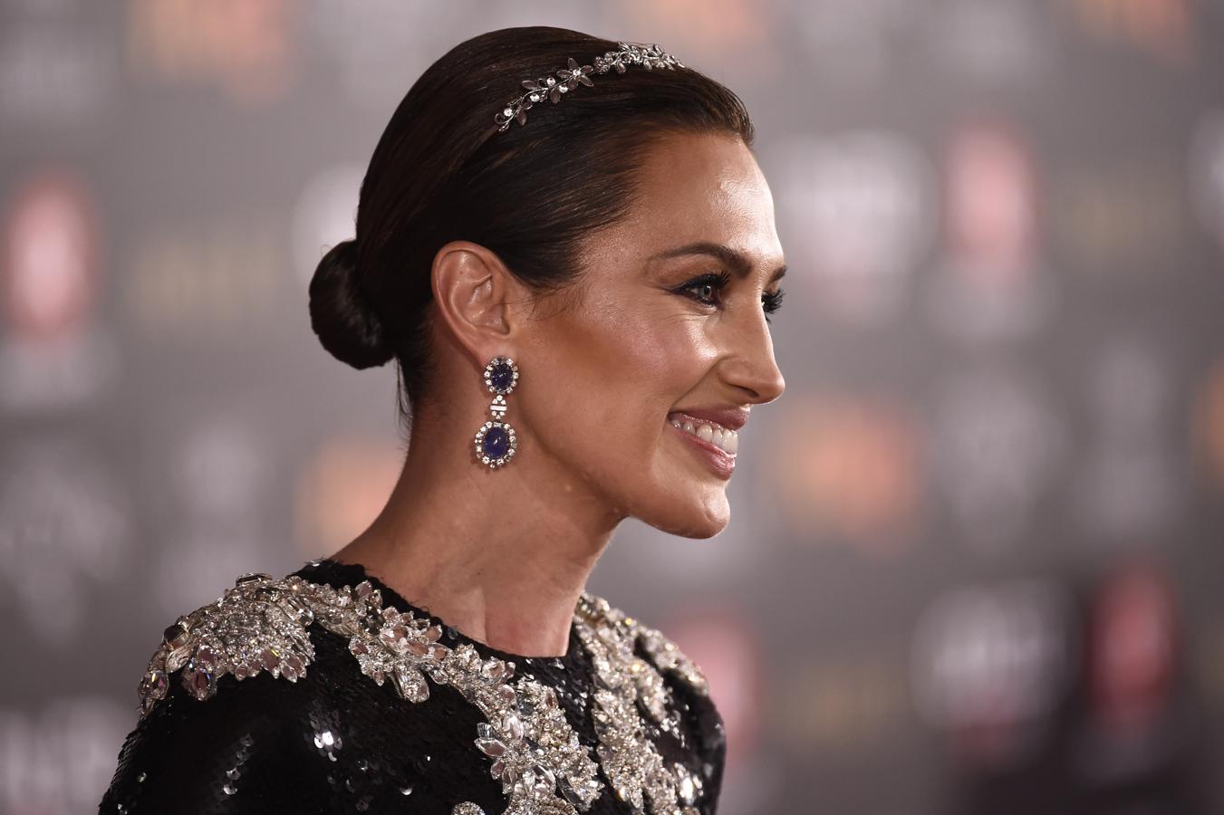 Detalle del moño bajo que llevaba Nieves Álvarez.