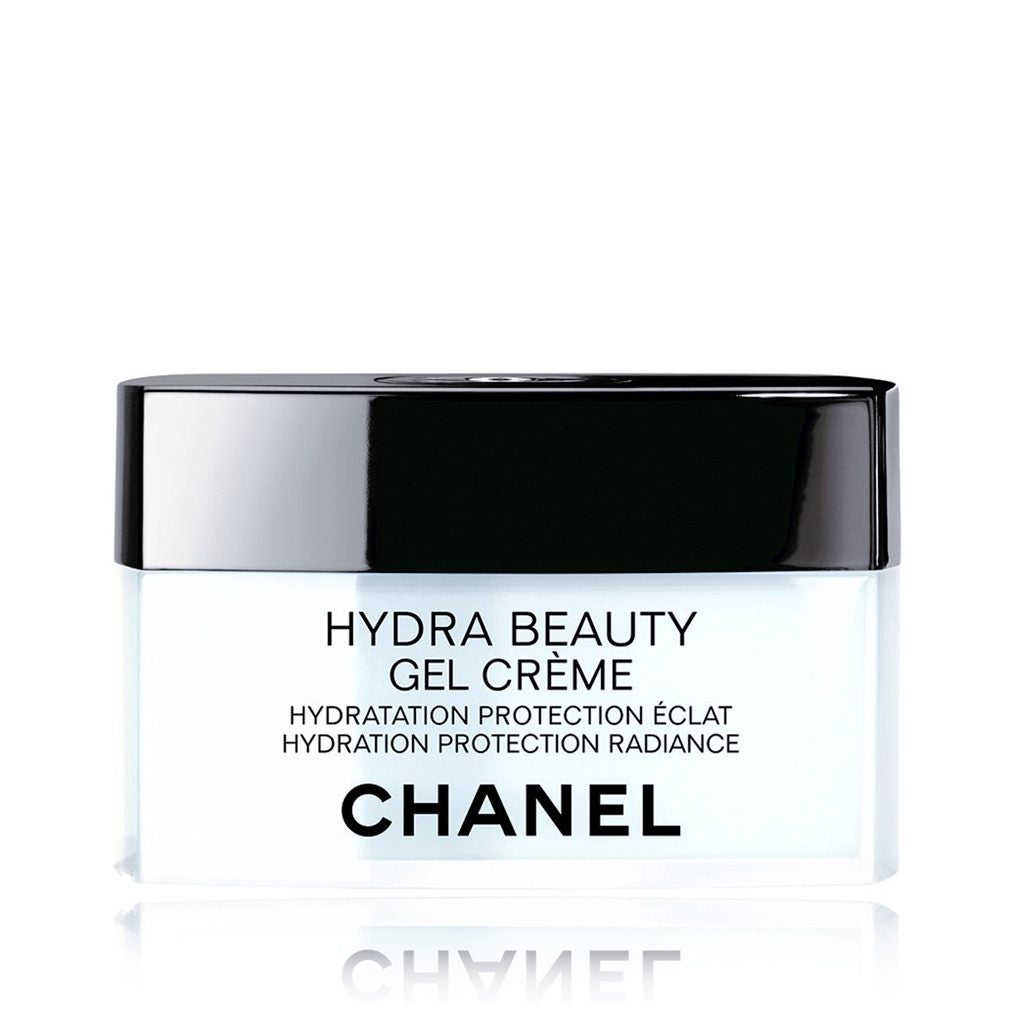 Hydra Beauty Gel Crema de Chanel. Hidrata en profundidad y protege la piel de los radicales libres. Su textura aterciopelada, fresca y ligera se absorbe rápidamente. (67€)