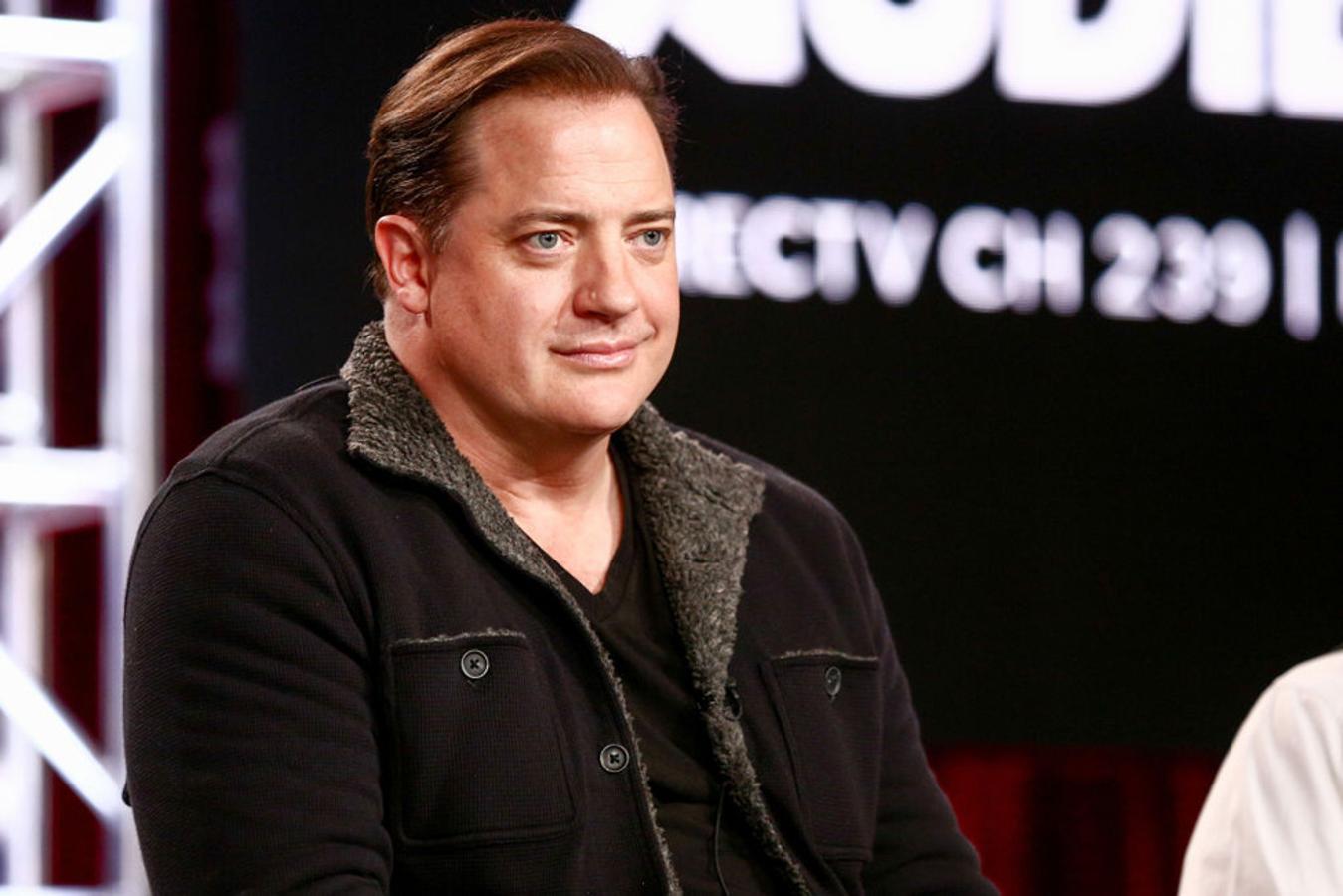 Brendan Fraser apostó por unos microinjertos. Al principio, optó por las incómodas pelucas, pero después se decidió por algo más duradero.