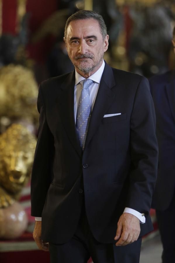 Carlos Herrera es uno de los famosos que se han hecho un implante capilar.