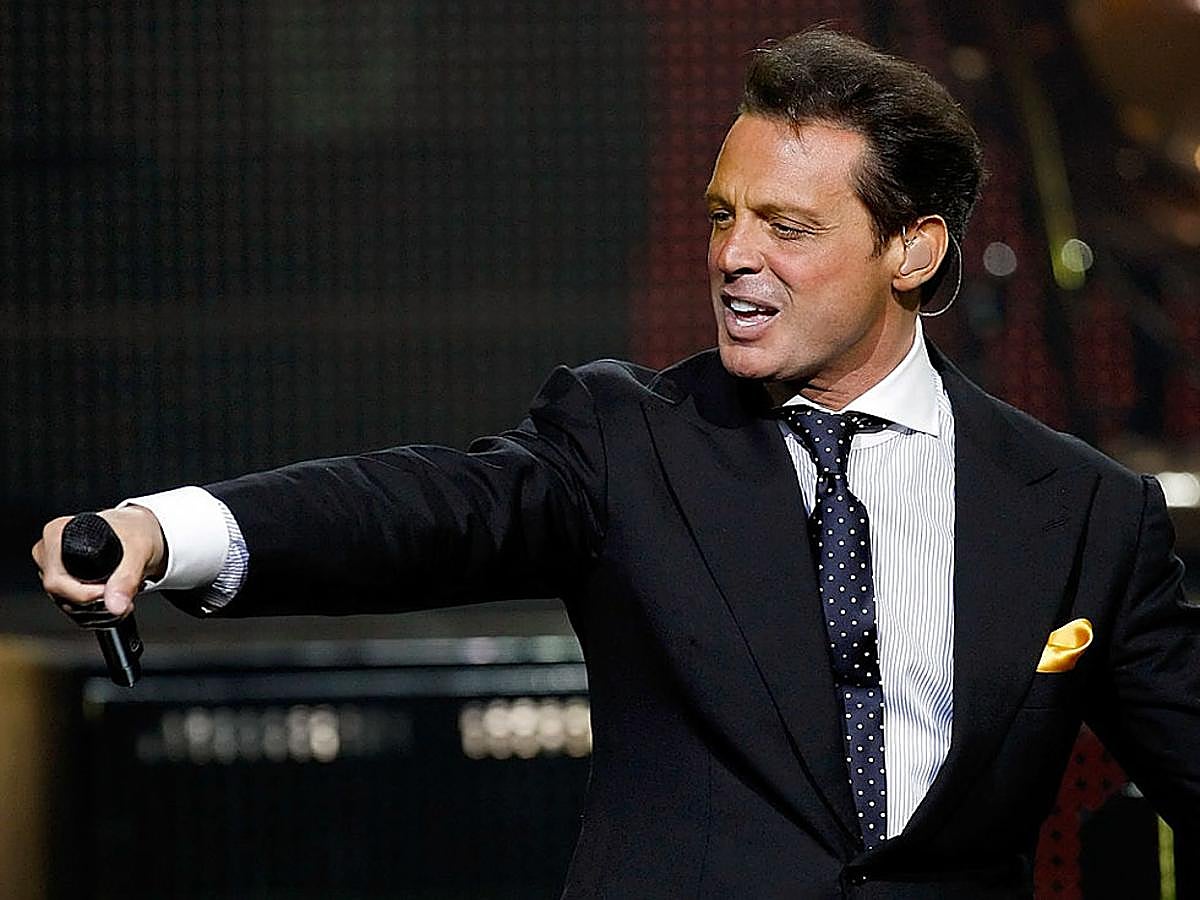 Luis Miguel sufrió pronto los efectos de la alopecia, un problema que solucionó con injeto capilar.