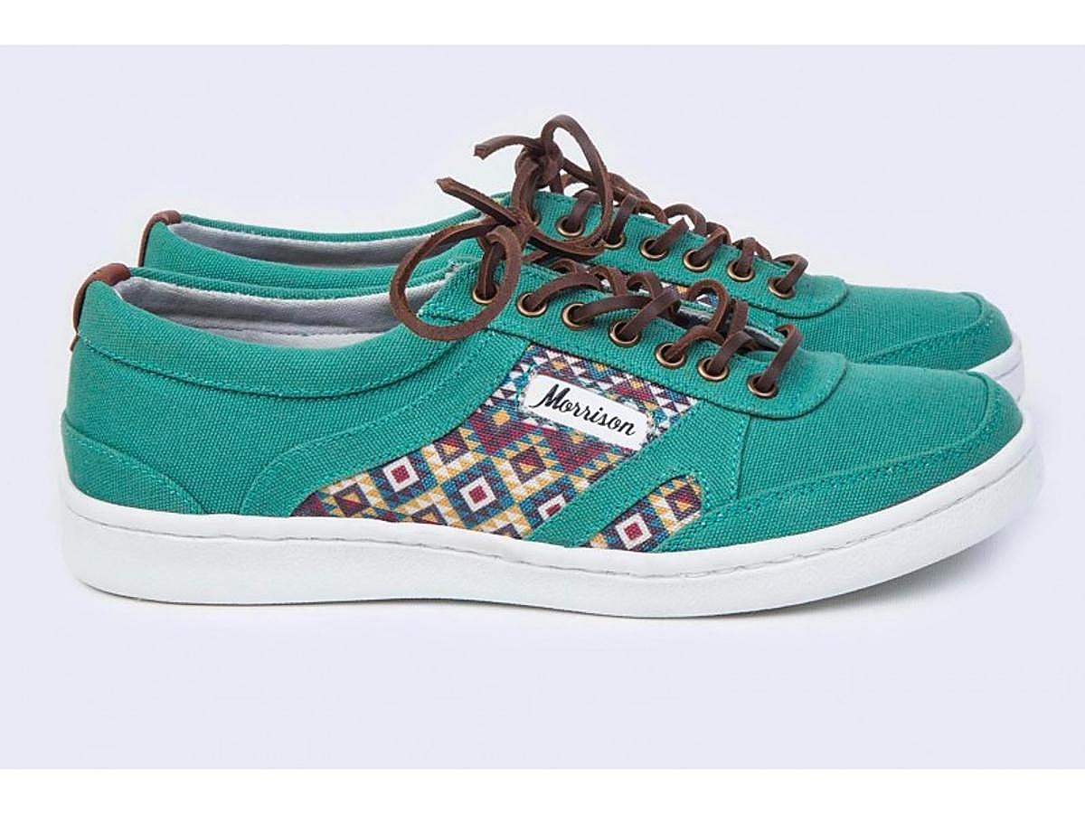 Zapatillas con estampado azteca de Morrison. Precio: 52,95 euros.