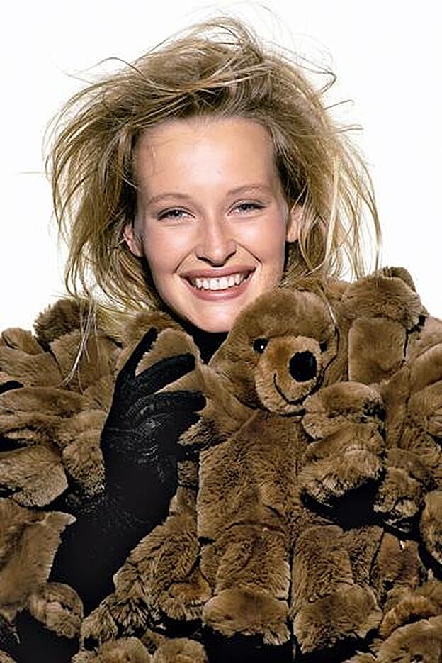 Estelle Lefébure en una portada de Elle (1988)