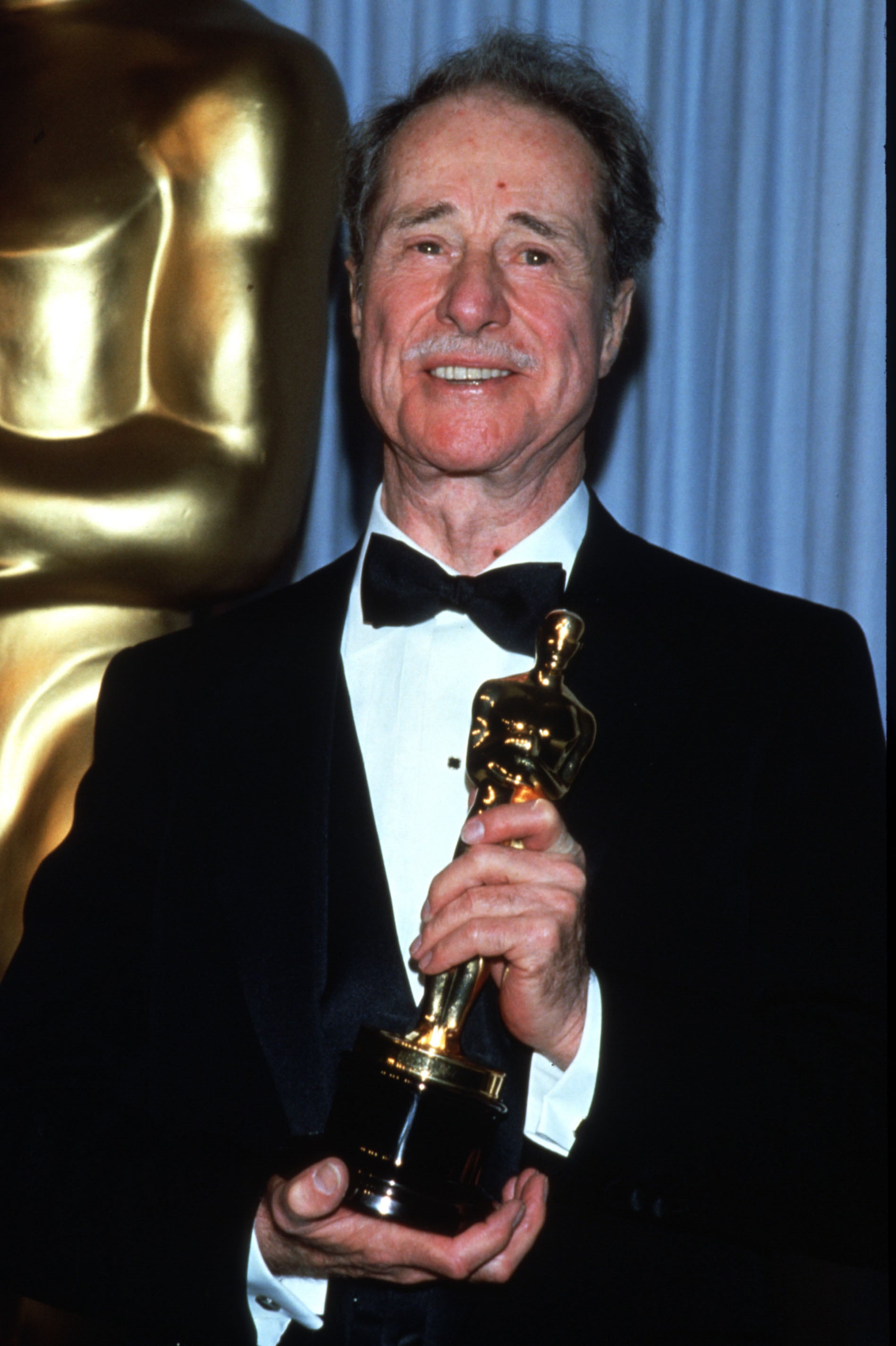 Premios Oscar 1986. Mejor Actor de Reparto: Don Ameche pro su actuación en la película Cocoon.