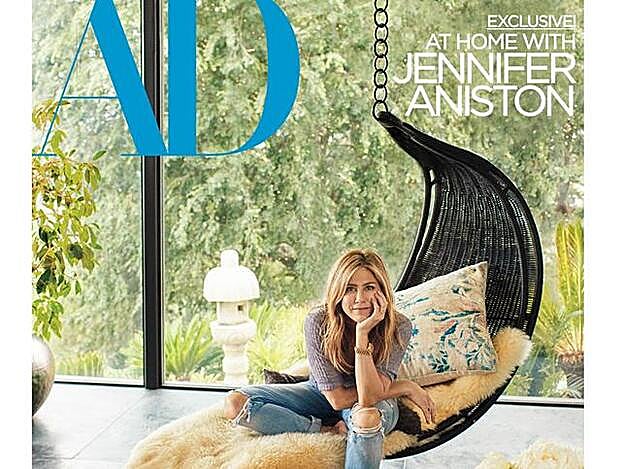 La portada de la revista que ha entrevistado a la actriz Jennifer Aniston en su mansión de California.