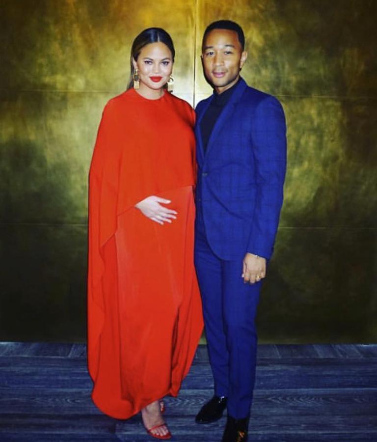 John Legend y Chrissy Teigen son también una de las parejas más empalagosas.